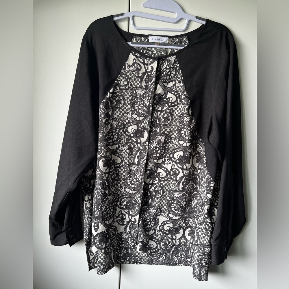 Calvin Klein Black and White 3/4 Sleeve Button Down Blouse